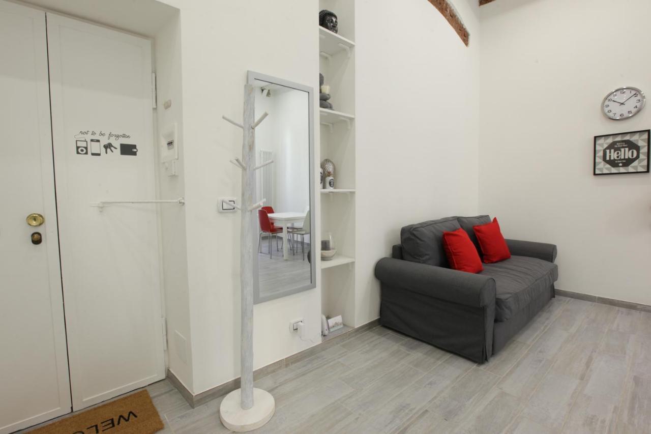 Amazing Apartment In City Center With Balcony 밀라노 외부 사진