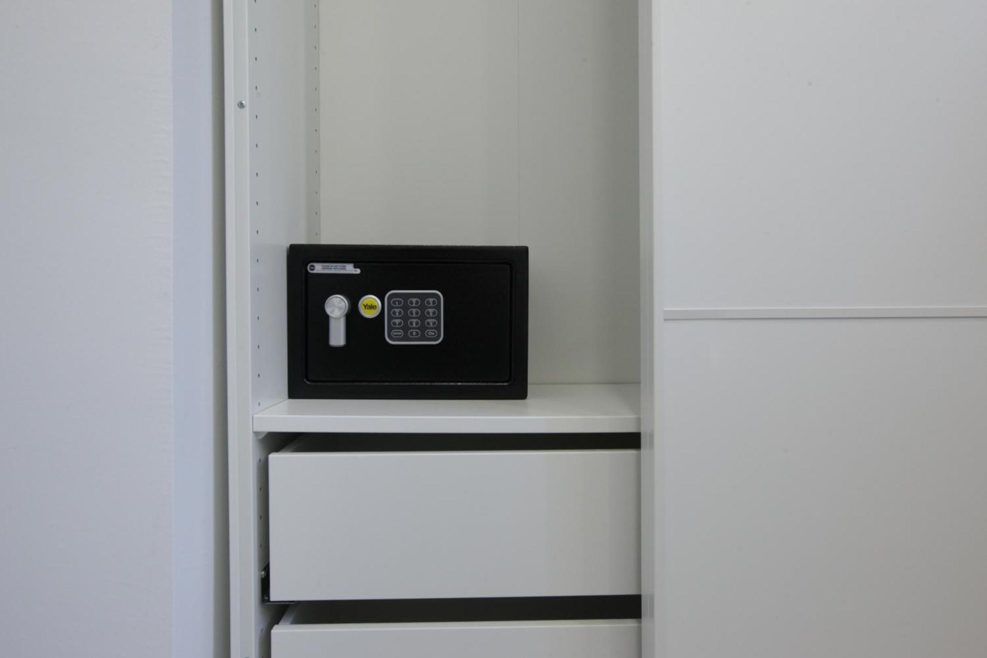 Amazing Apartment In City Center With Balcony 밀라노 외부 사진